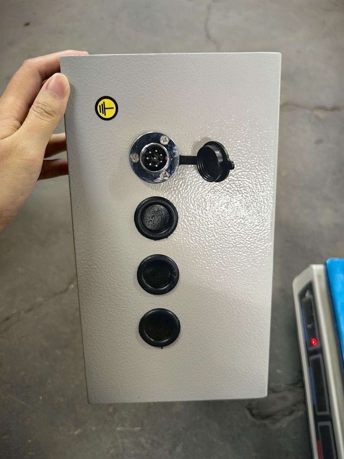 Блок АВР-С 18000/400 вид модели блок авр-с 18000/400